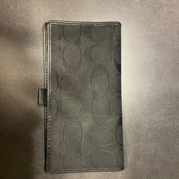 Coach - Never used (NWOT) Card or Checkbook Wallet - Picture 2 of 5